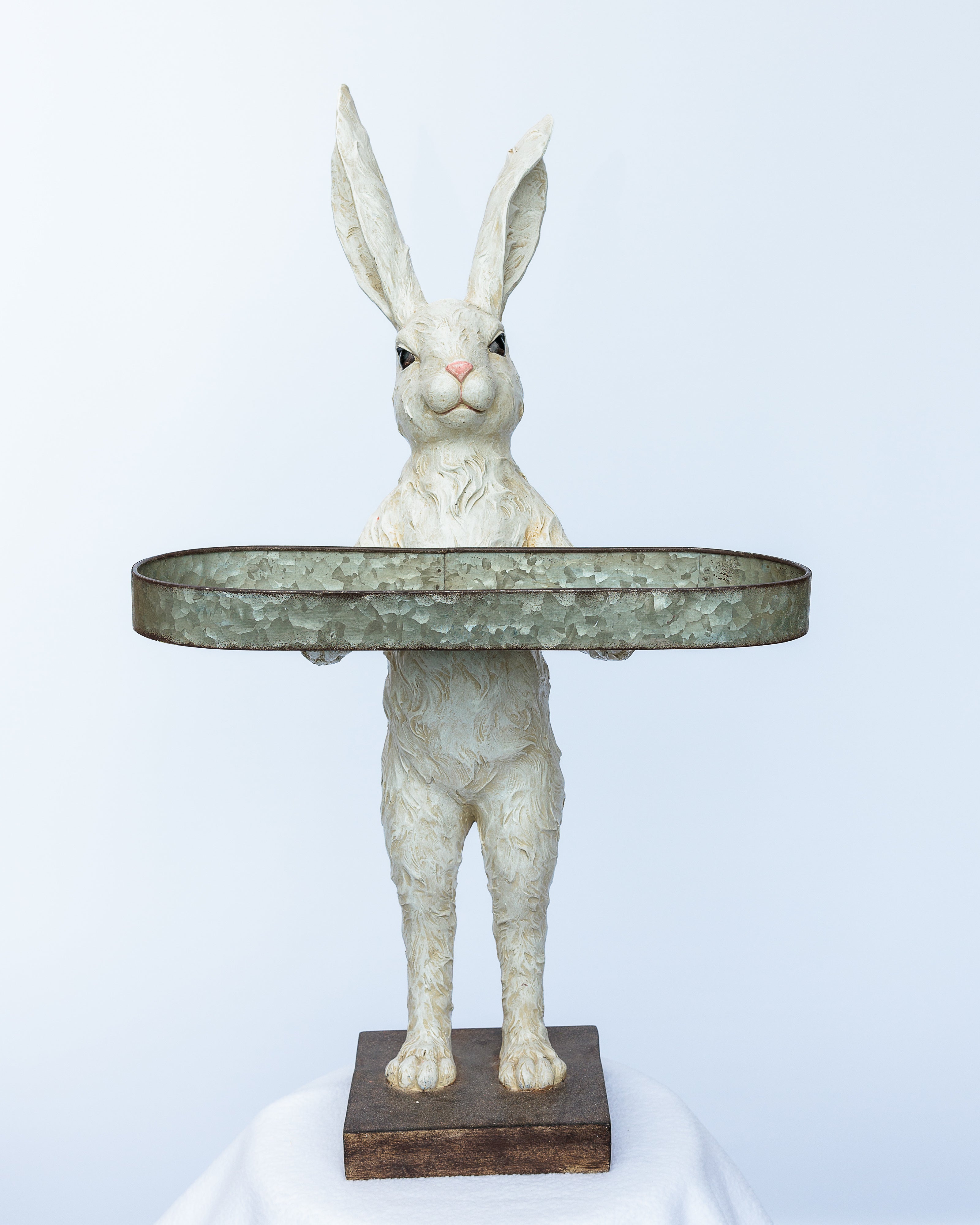 White resin Butler bunny with tray