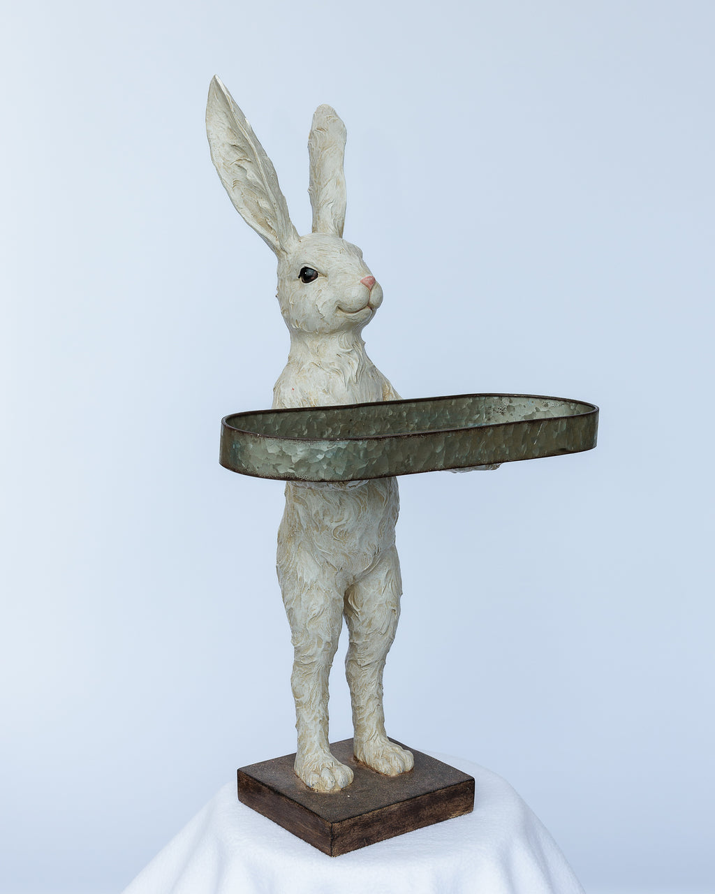 White resin Butler bunny with tray
