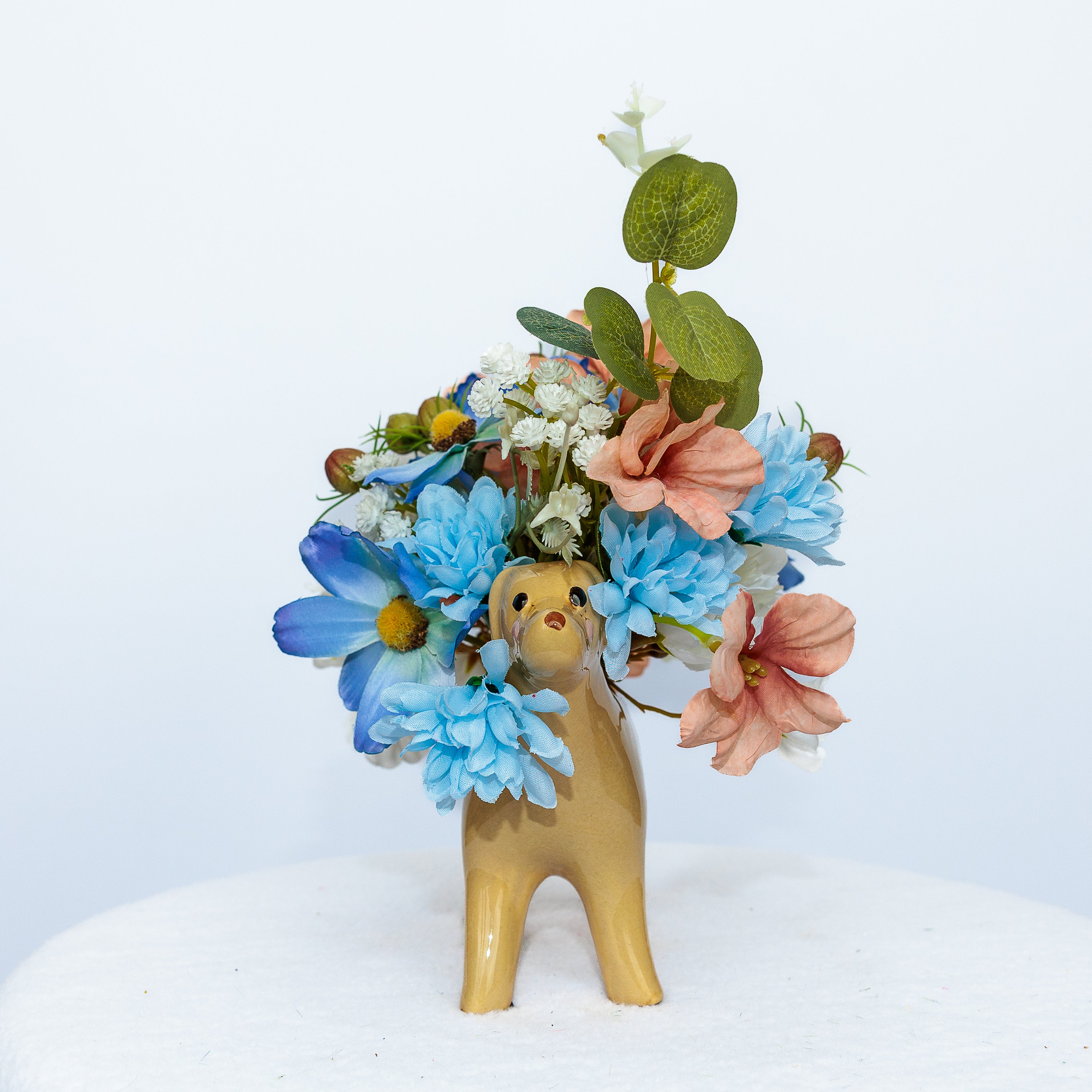 Labrador vase