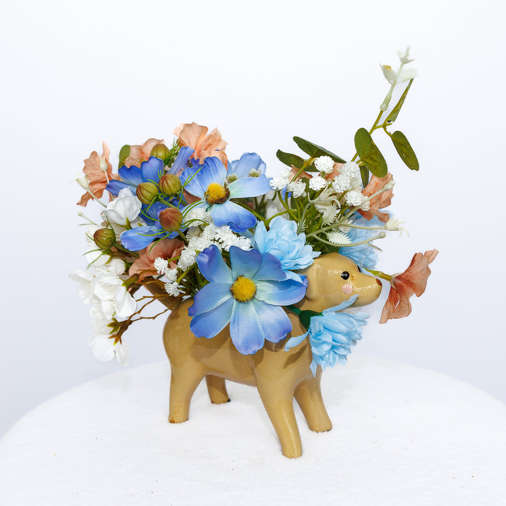 Labrador vase